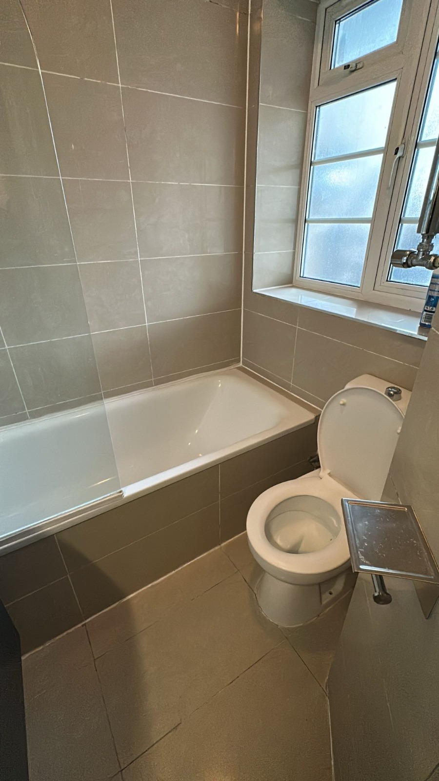 🏡 Fully Furnished Room – HENDALE AVENUE, NW4